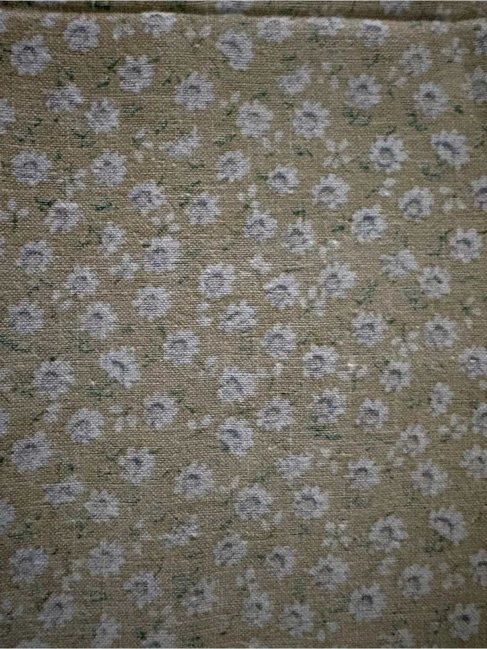 Floral Printed Vintage Small Table Cloth in Beige and Lavender